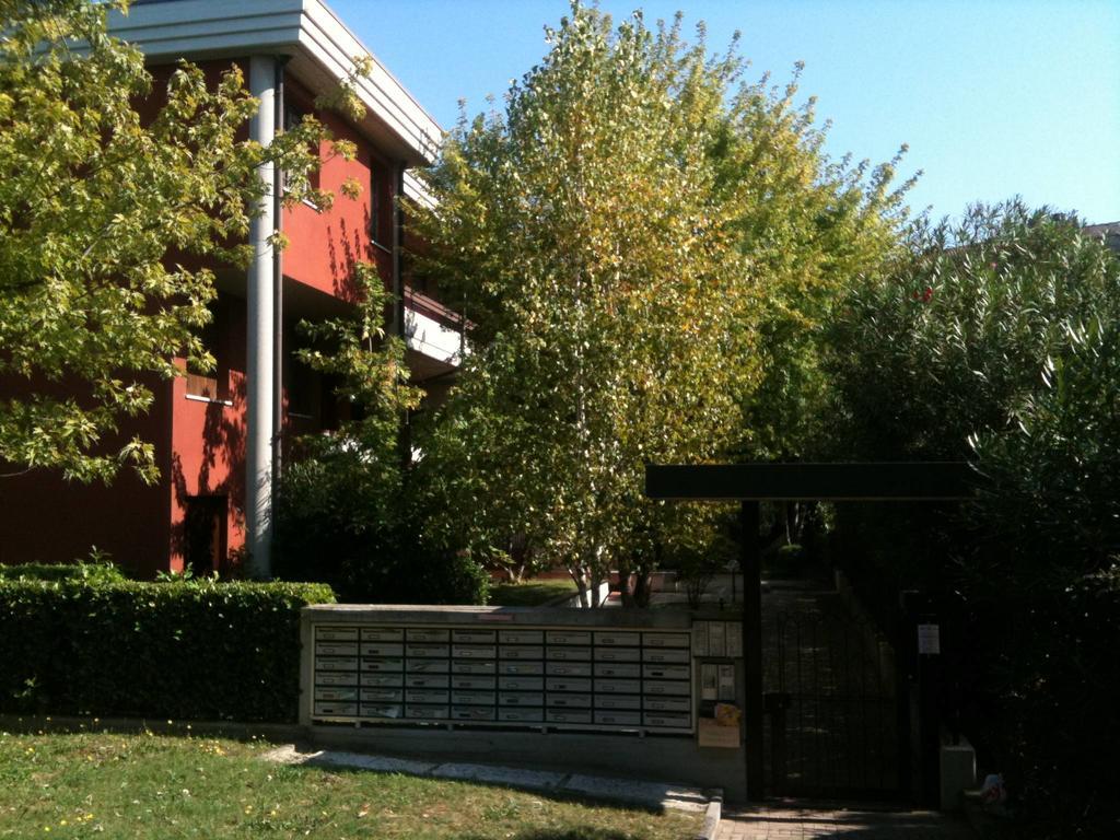 Ferienwohnung Doctor House Desenzano Desenzano del Garda Exterior foto