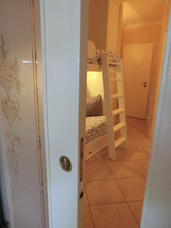 Ferienwohnung Doctor House Desenzano Desenzano del Garda Exterior foto